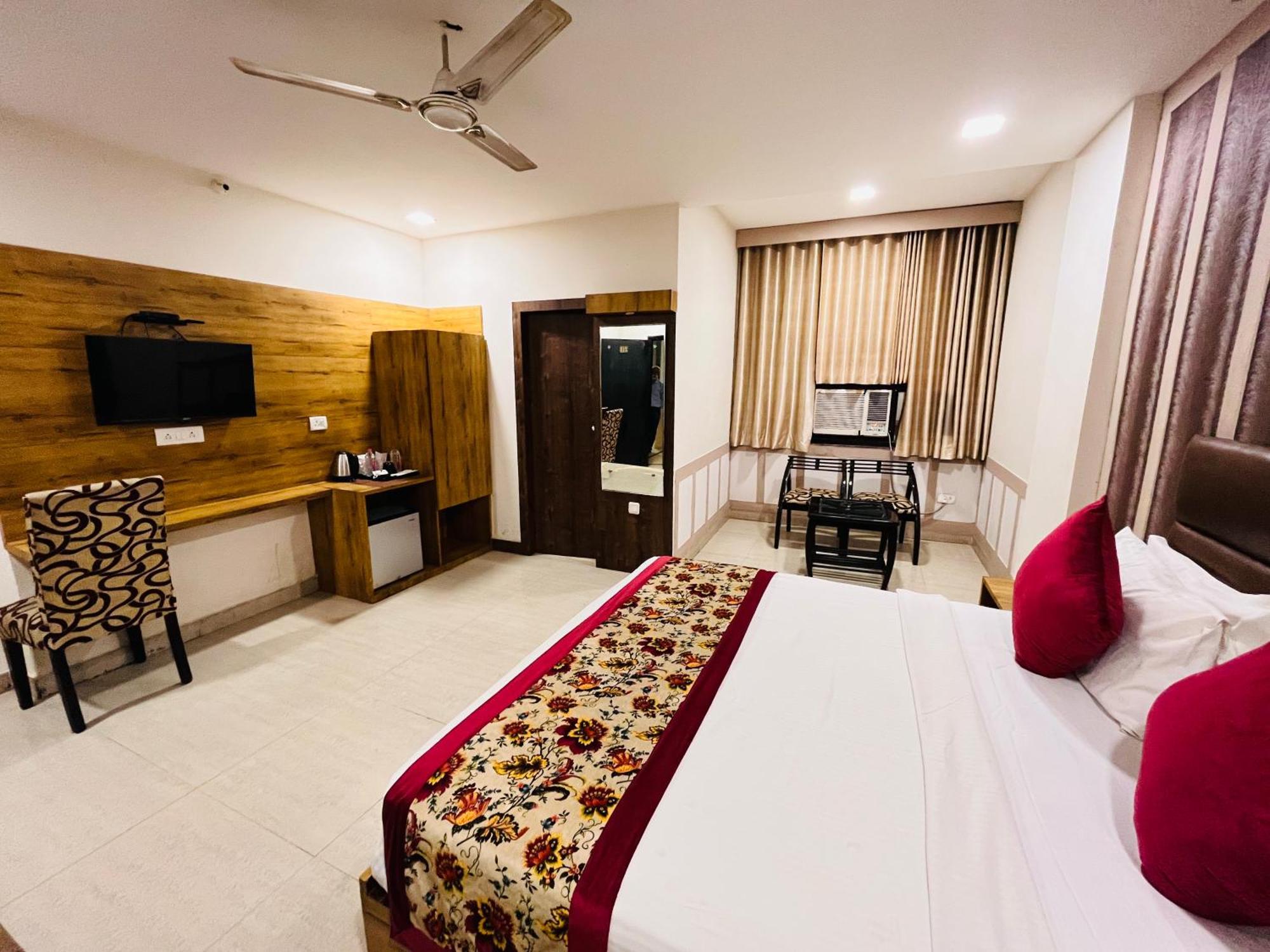 Ashoka Hotel Karol Bagh Delhi New Delhi Ngoại thất bức ảnh